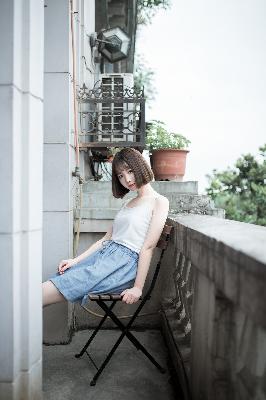 迷人的保姆在线观看